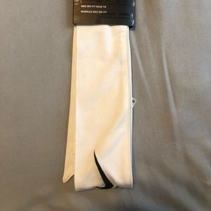 Nike Dri-Fit Head Tie